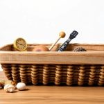 Baúl de mimbre para juguetes: organización y estilo artesanal